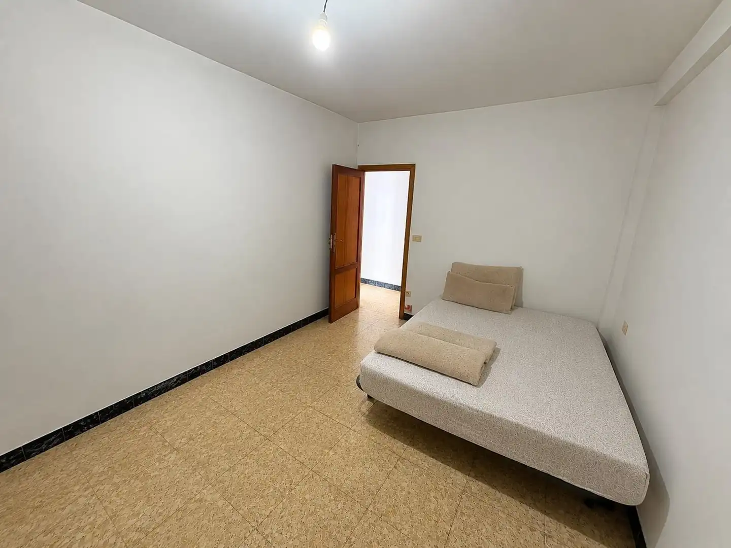 Flat with terrace for sale in Boiro, imagen 7