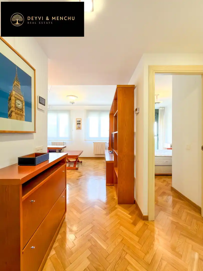 Flat for sale in Madrid  with Air Conditioner, Heating and Storage room