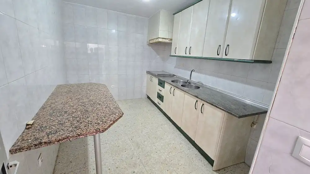 Cocina de Piso en venta en Arroyo de la Luz