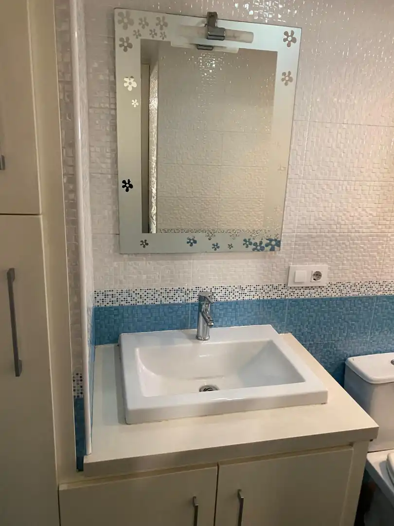 Bathroom of Duplexes for rent in Dos Hermanas  with Air Conditioner and Pets allowed