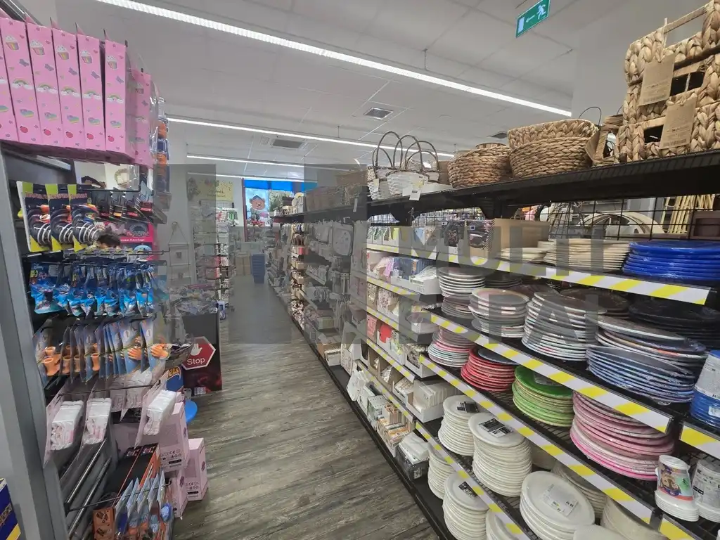 Local comercial en alquiler en Carrer de Verdi, imagen 7