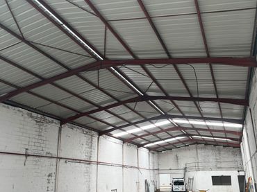 Nau industrial de lloguer a Nuevo Parque - Los Rosales - Tráfico Pesado