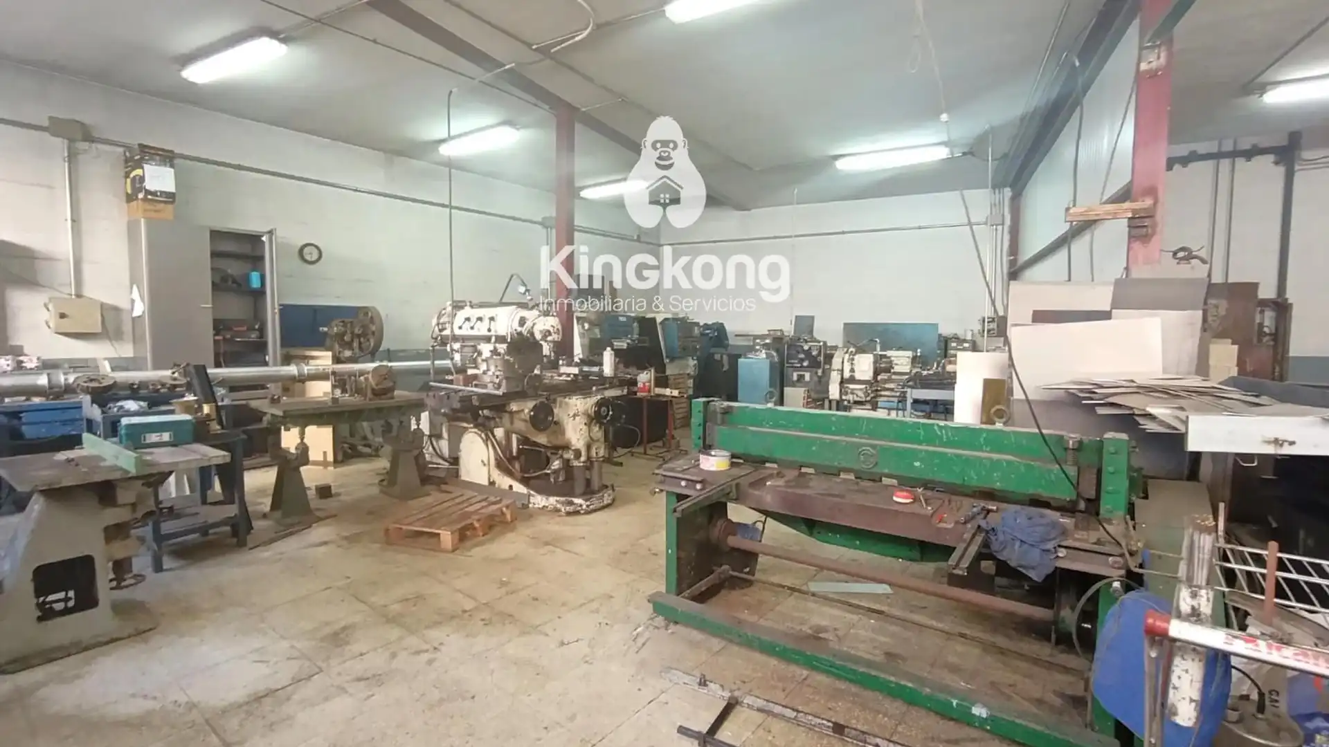 Nave industrial en venta en Leganés