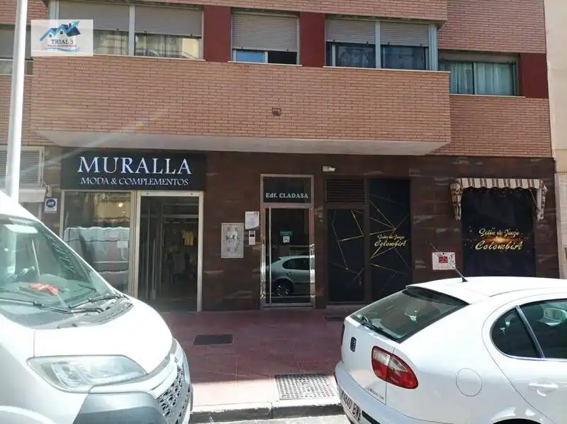 Piso en venta en Almería