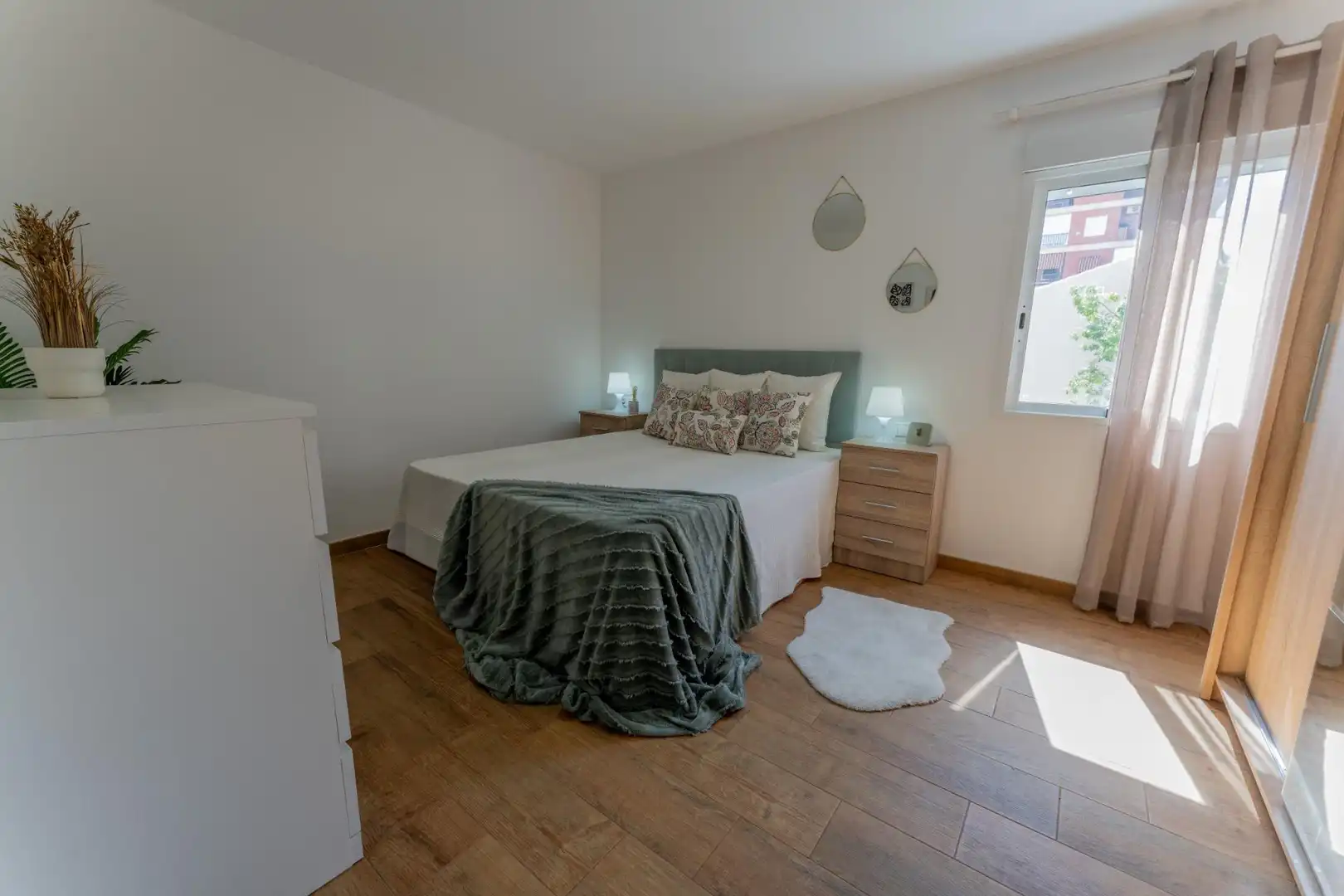 Habitación de Piso en venta en Elche / Elx con Aire acondicionado, Amueblado y Balcón