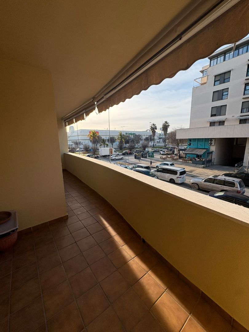 Pis de lloguer a Avenida Voltaire, 1, Pozoalbero, Jerez Norte - Montealto - Pozoalbero