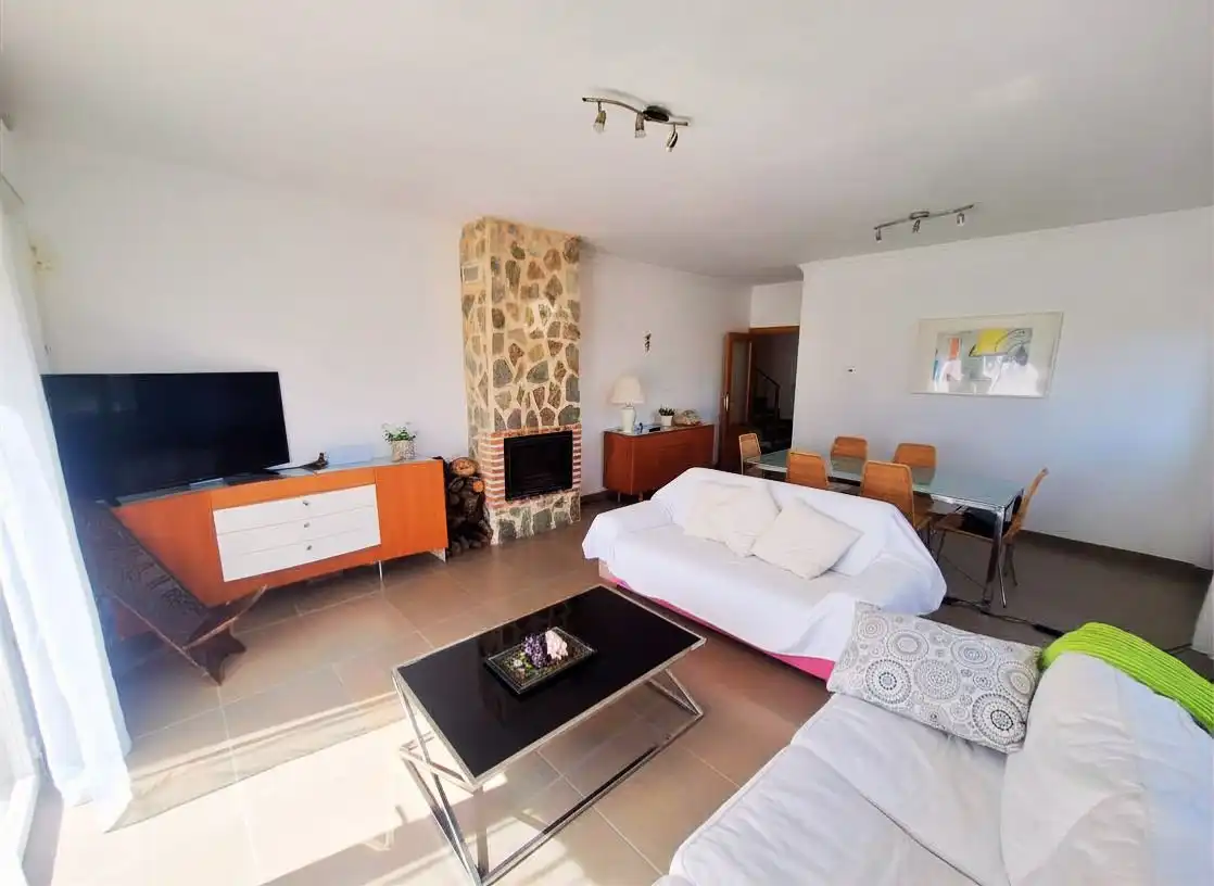 Sala de estar de Casa o chalet en venta en El Tiemblo  con Aire acondicionado, Calefacción y Terraza