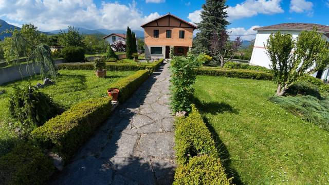 Casa-chalet en Venta en Valle de Mena