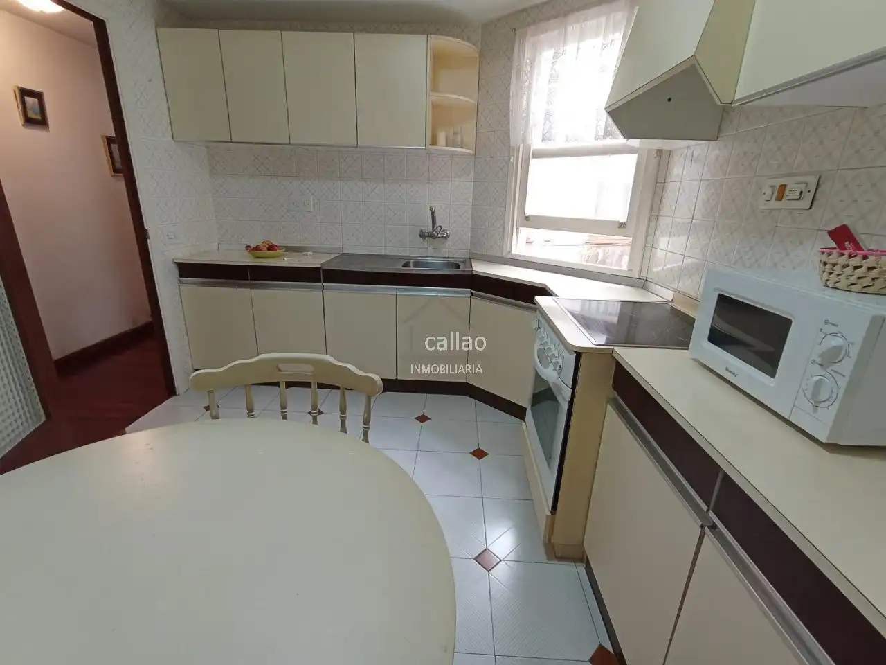 Cocina de Piso de alquiler en Ferrol con Calefacción y Amueblado