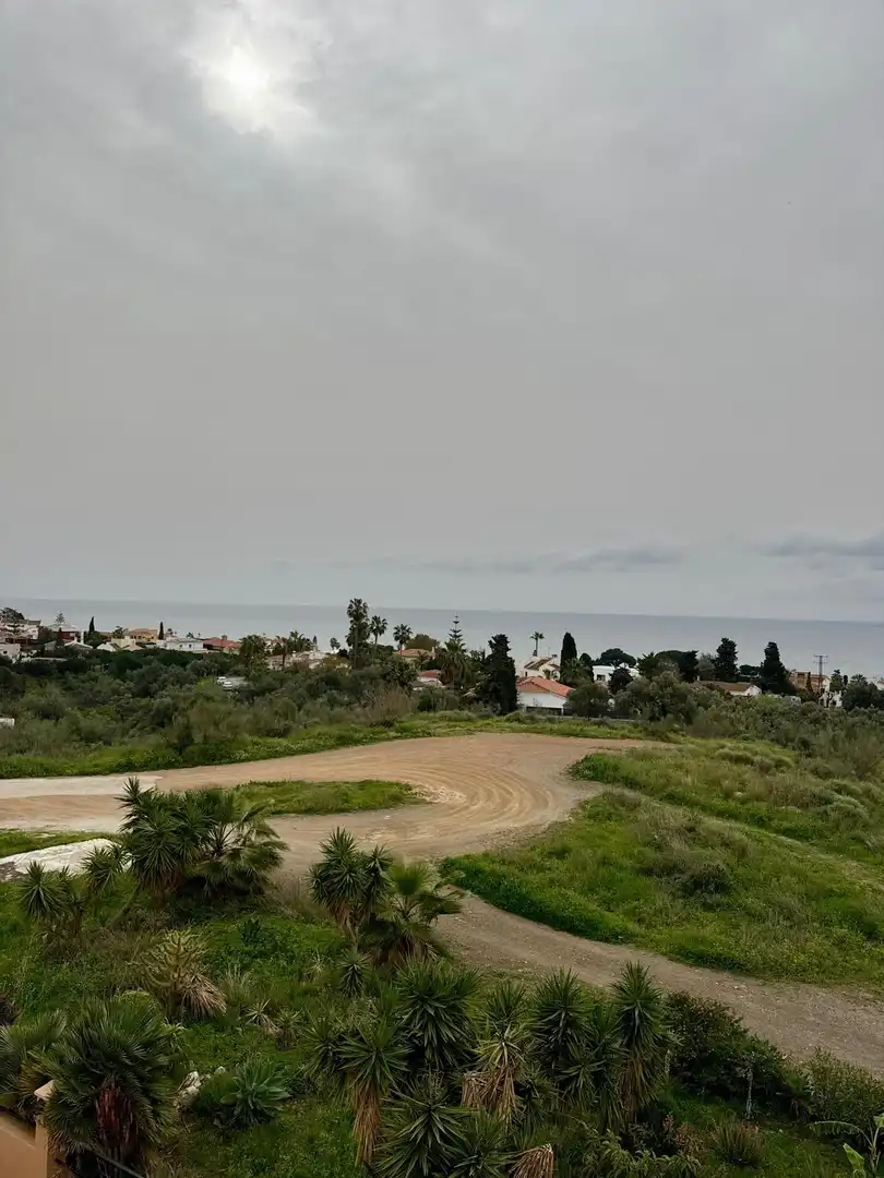 Einfamilien-Reihenhaus zum Verkauf in Vélez-Málaga mit Klimaanlage, Heizung und Terrasse