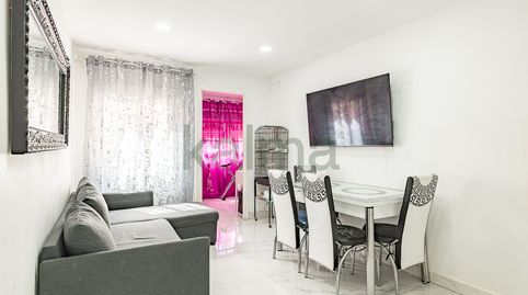 Foto 3 de Piso en venta en Carrer de Prat de la Riba, Centre, Santa Coloma de Gramenet