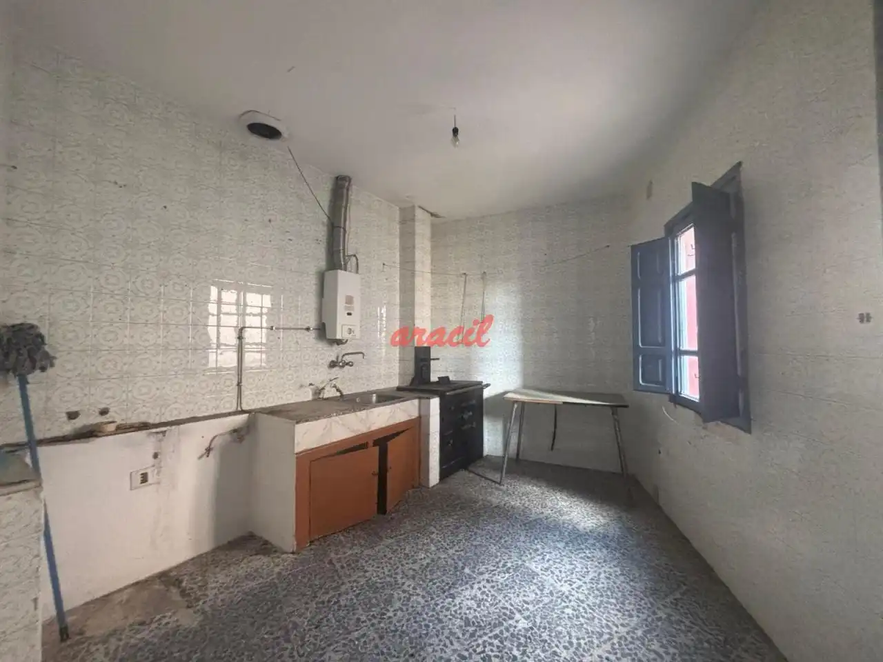 Cocina de Casa o chalet en venta en Ourense Capital  con Calefacción, Jardín privado y Trastero