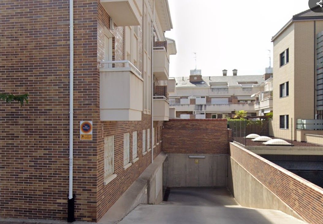 Exterior view of Garage for sale in Colmenar Viejo