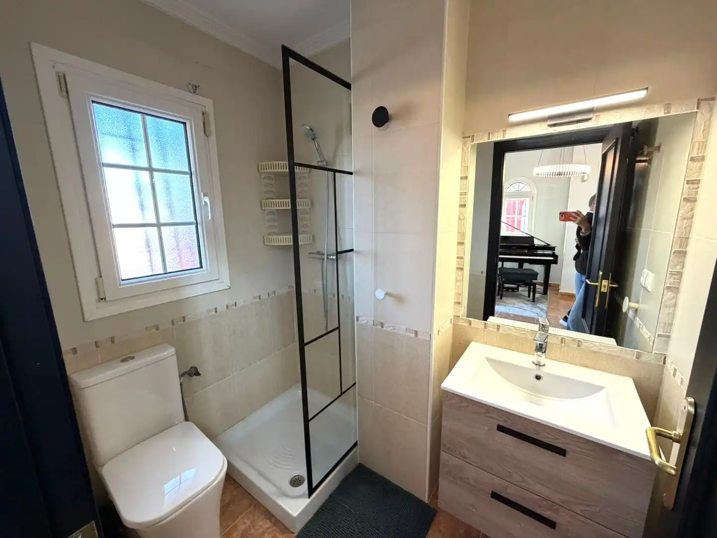 Baño de Casa adosada en venta en Orihuela con Aire acondicionado, Terraza y Trastero