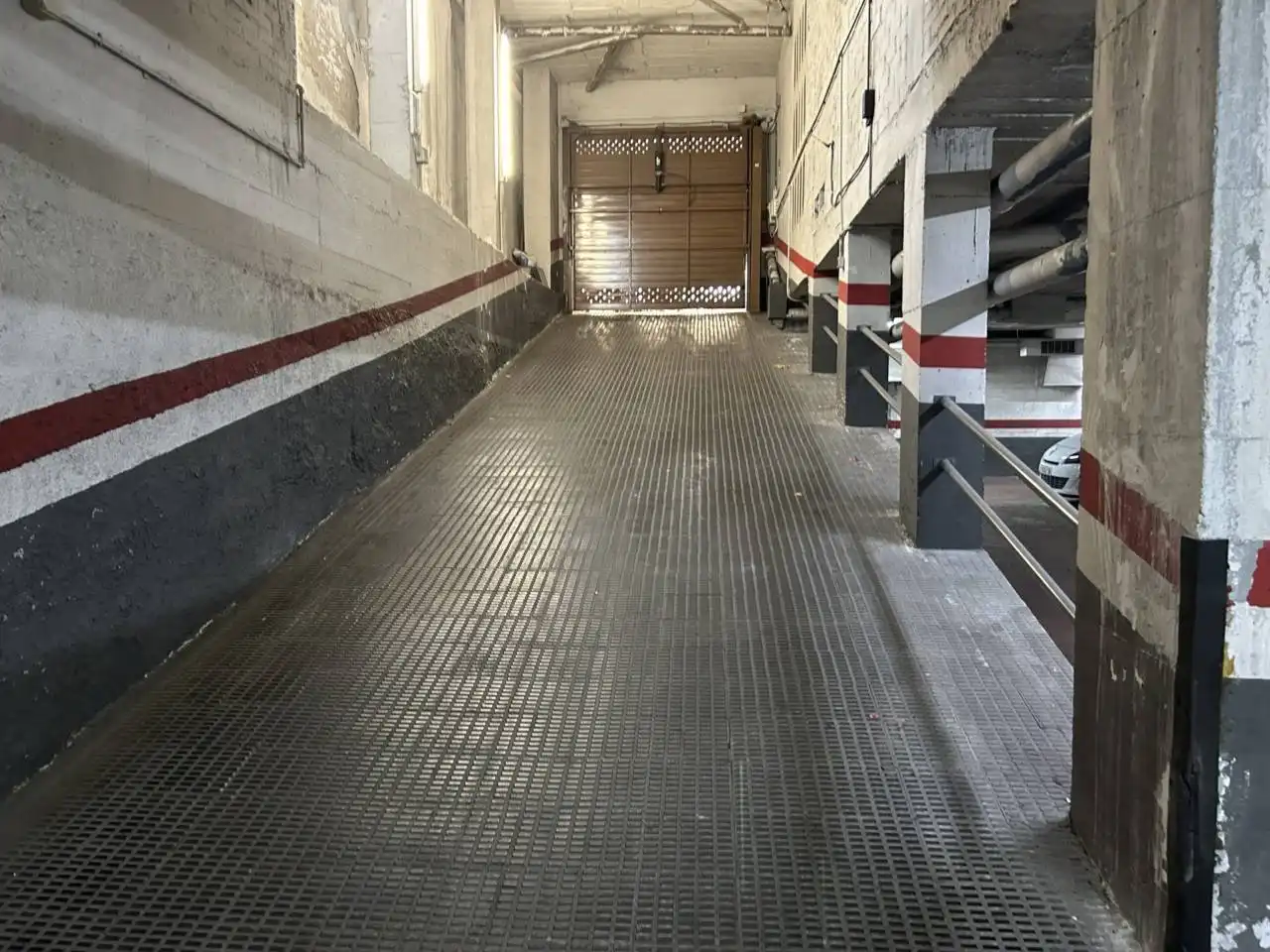 Individual with lift for sale in Calle consell de cent, imagen 5