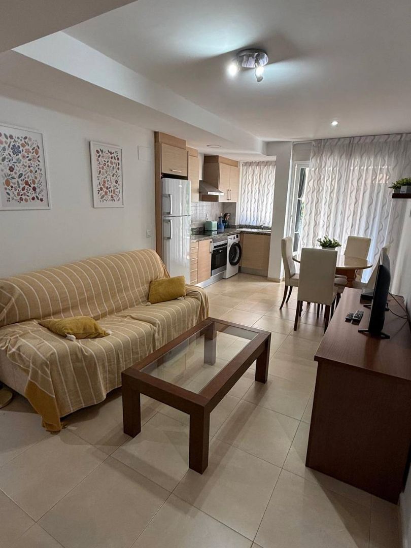 Sala de estar de Piso en venta en Gandia con Aire acondicionado, Amueblado y Microondas