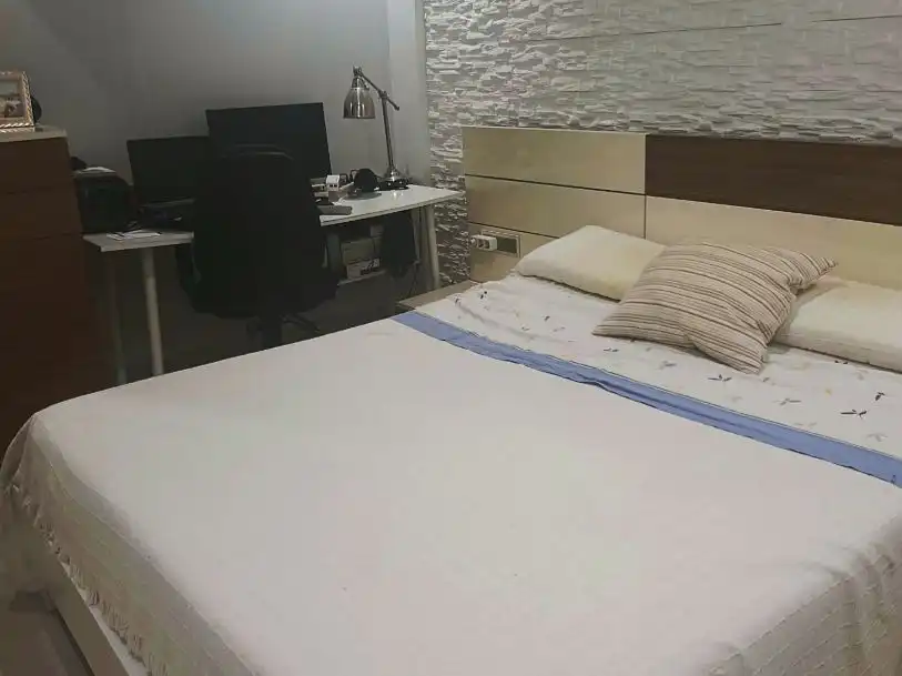 Dormitori de Pis en venda en Paterna amb Aire condicionat, Terrassa i Balcó