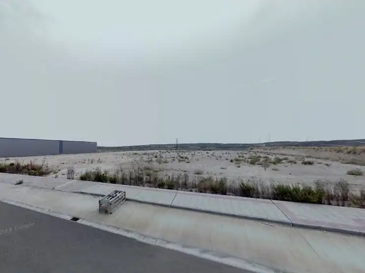 Terreny industrial en venda en Zaragoza