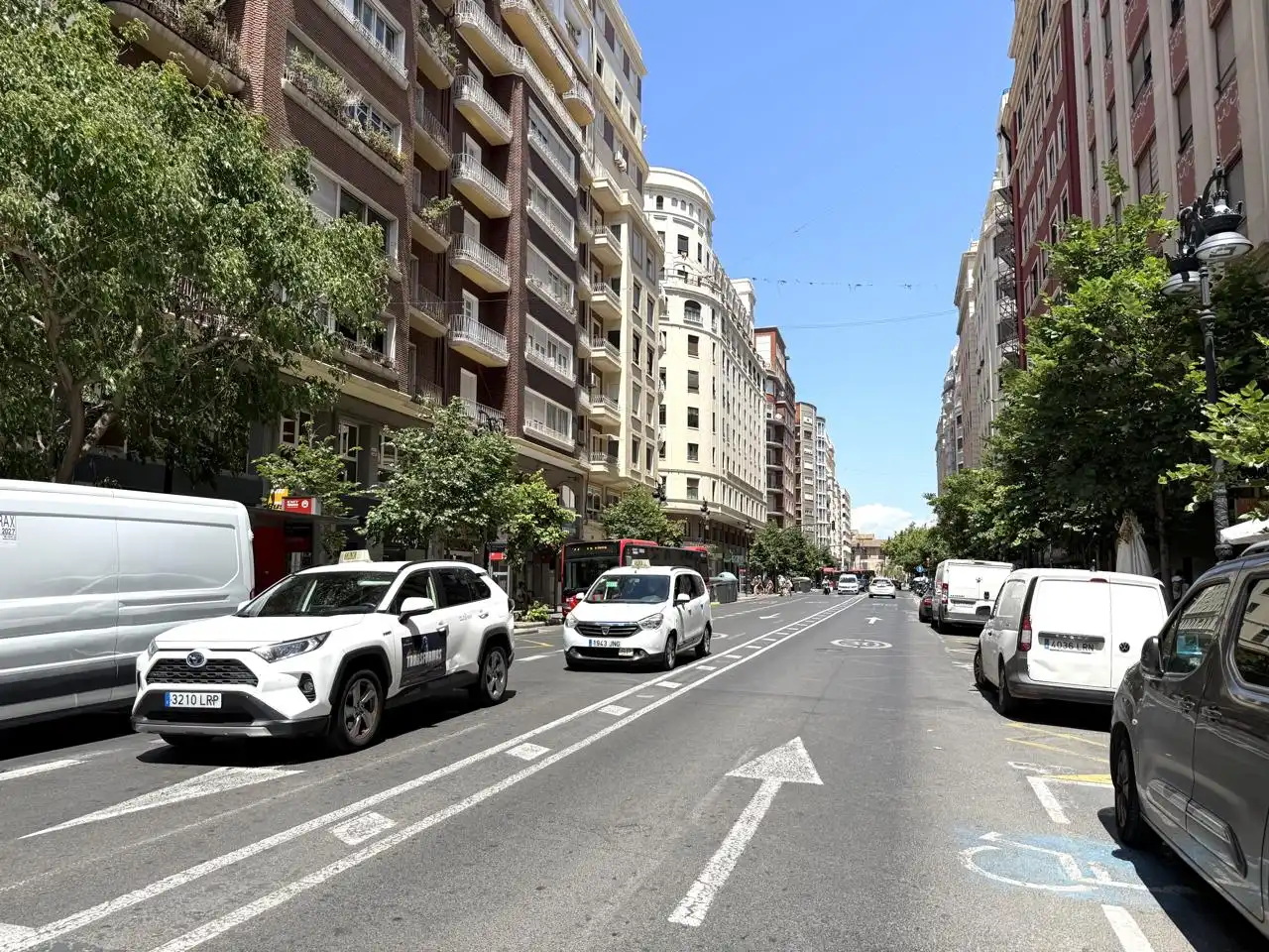 Exterior view of Commercial properties for sale in Valencia  with Air Conditioner