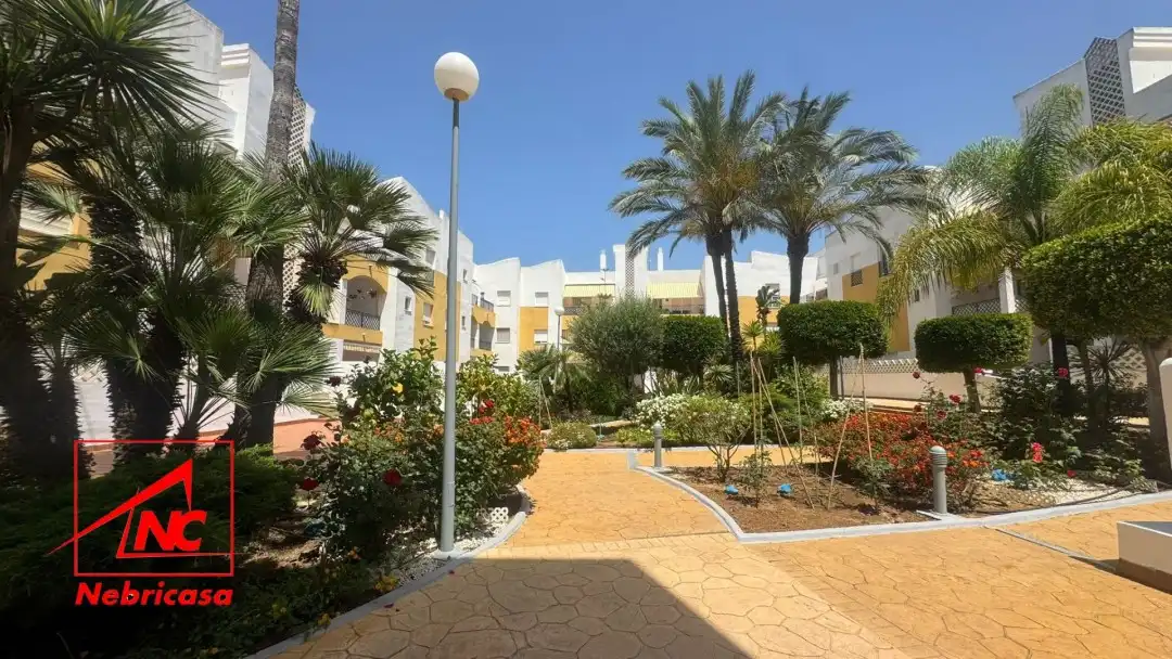 Flat with lift for sale in Norte - Blanca Paloma