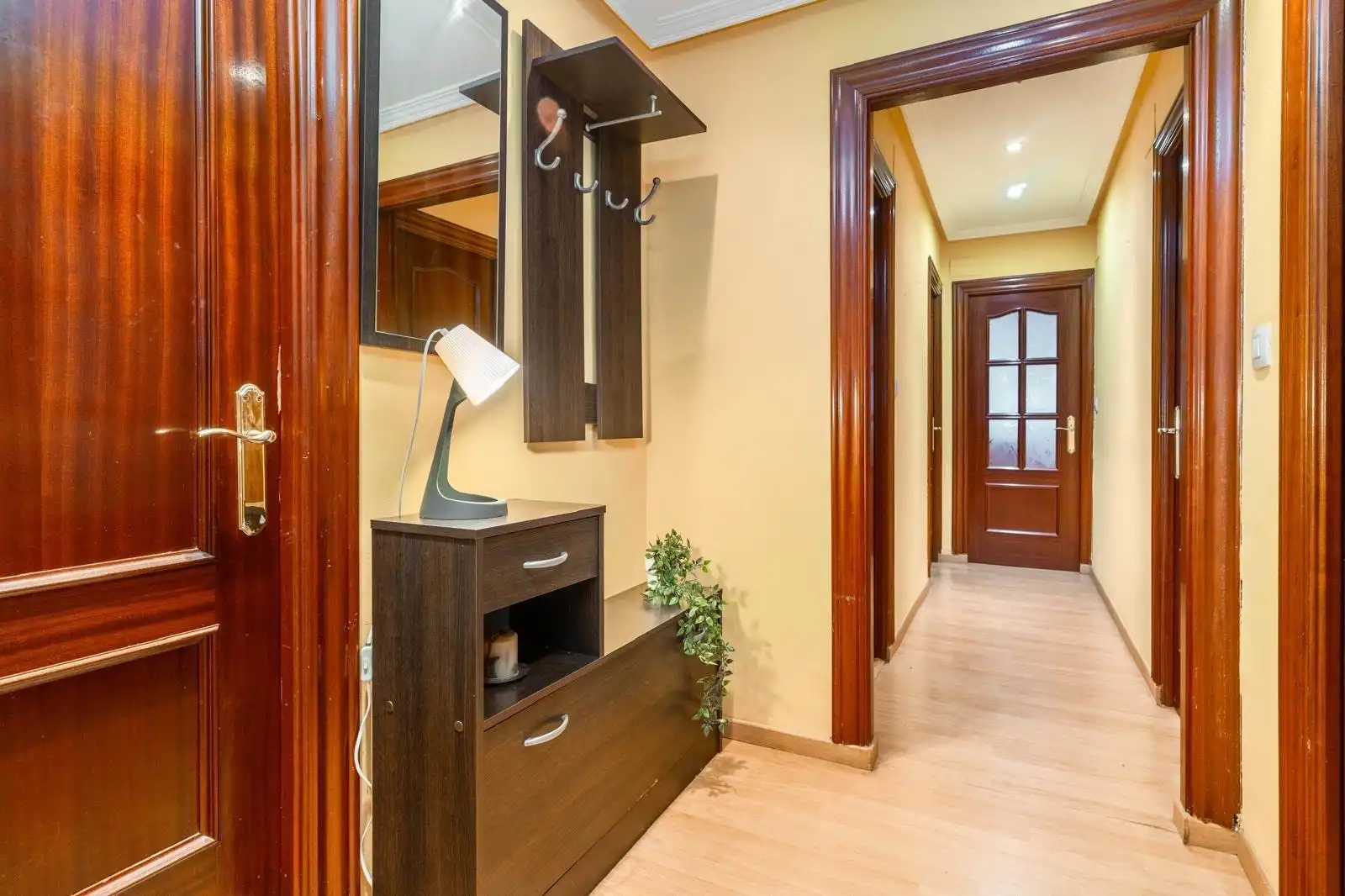 Apartament en venda en Oviedo  amb Calefacció i Moblat