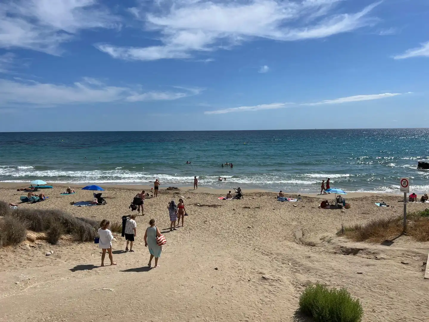 Exterior view of Detached homes for sale in El Campello  with Air Conditioner, Private garden and Balcony