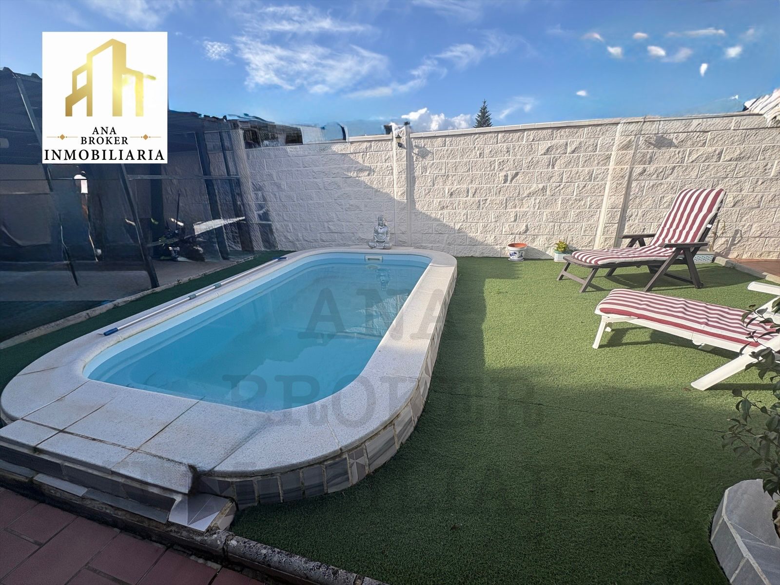 Swimming pool of Single-family semi-detached for sale in Ronda  with Heating, Private garden and Terrace