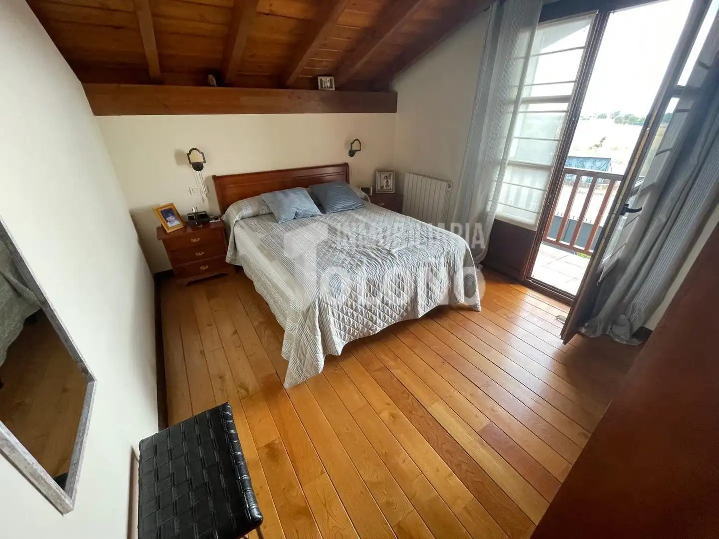 Habitación de Casa o chalet en venta en Cuzcurrita de Río Tirón con Calefacción, Jardín privado y Parquet