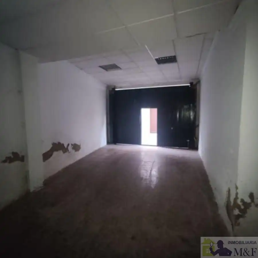 Business premises for sale in Palma del Río, imagen 2