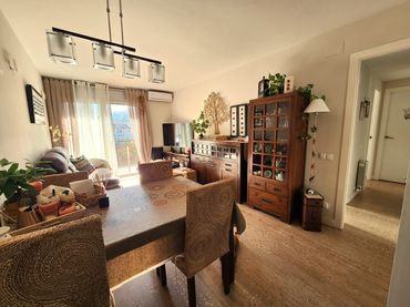 Wohnung mit Balkon zum Verkauf in Vallirana