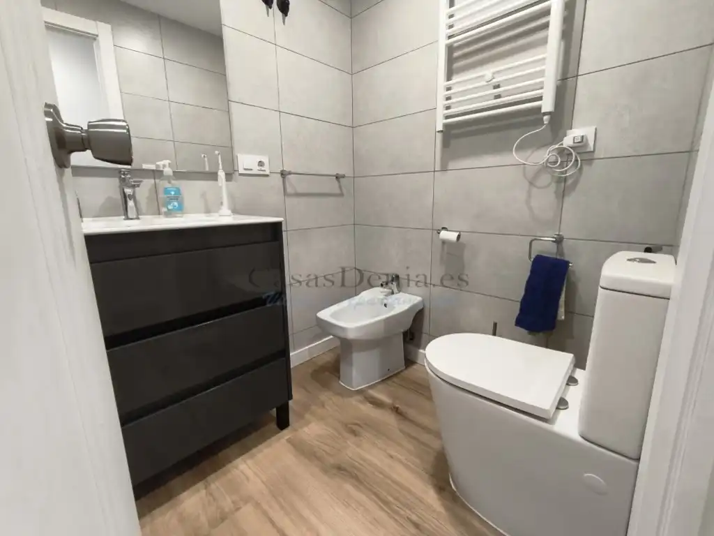 Bathroom of Flat for sale in Dénia