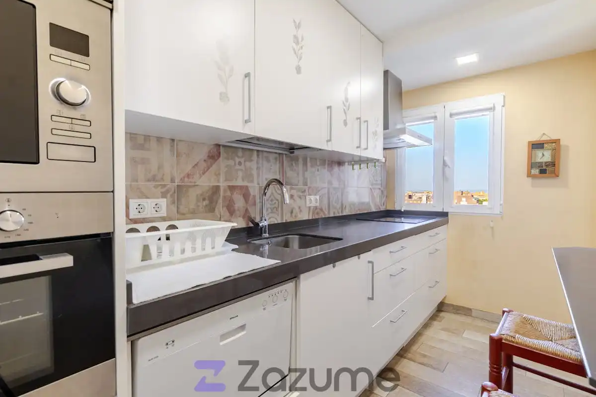 Kitchen of Flat for rent in Madrid  with Air Conditioner, Heating and Furnished