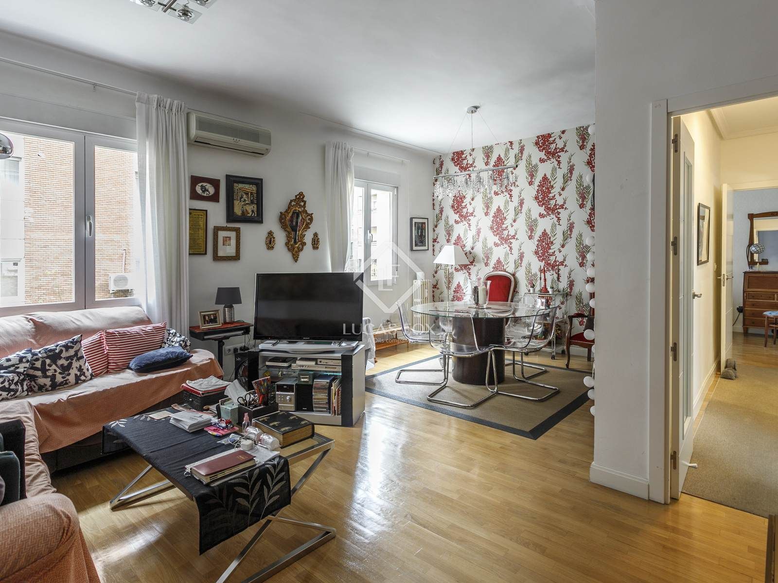 Sala d'estar de Pis en venda en  Madrid Capital amb Calefacció