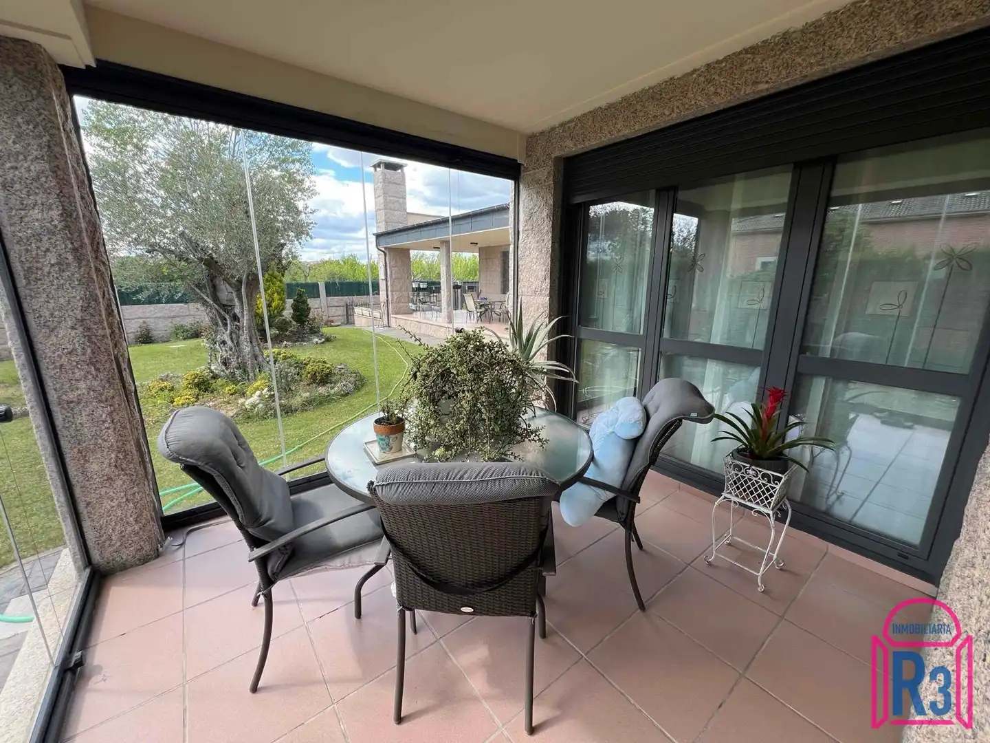 Terrace of Houses for sale in Villaquilambre  with Heating