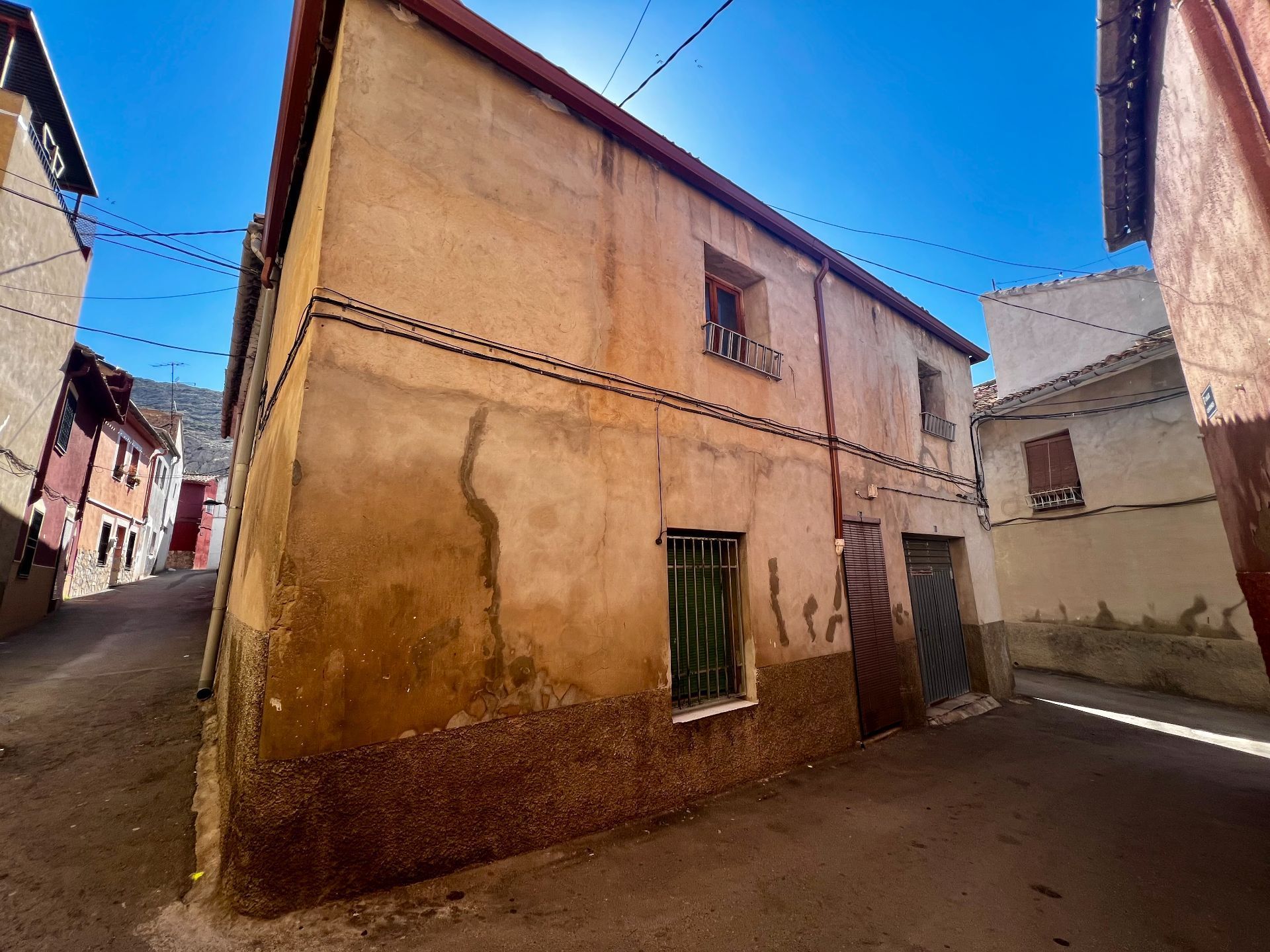 Vista exterior de Finca rústica en venda en Villena amb Traster