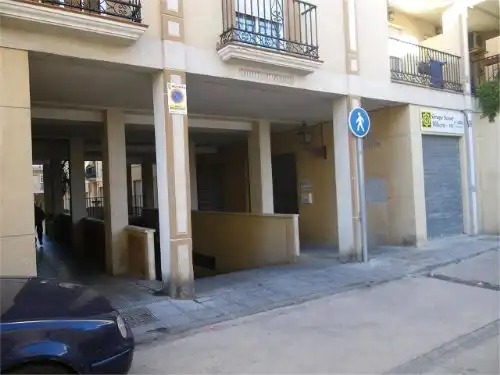 Aparcament de Local de lloguer en Ogíjares amb Aire condicionat