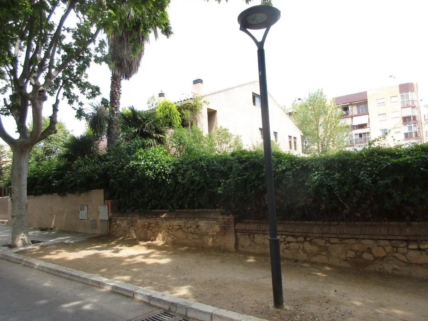 Vista exterior de Casa o xalet en venda en Reus amb Aire condicionat, Calefacció i Jardí privat