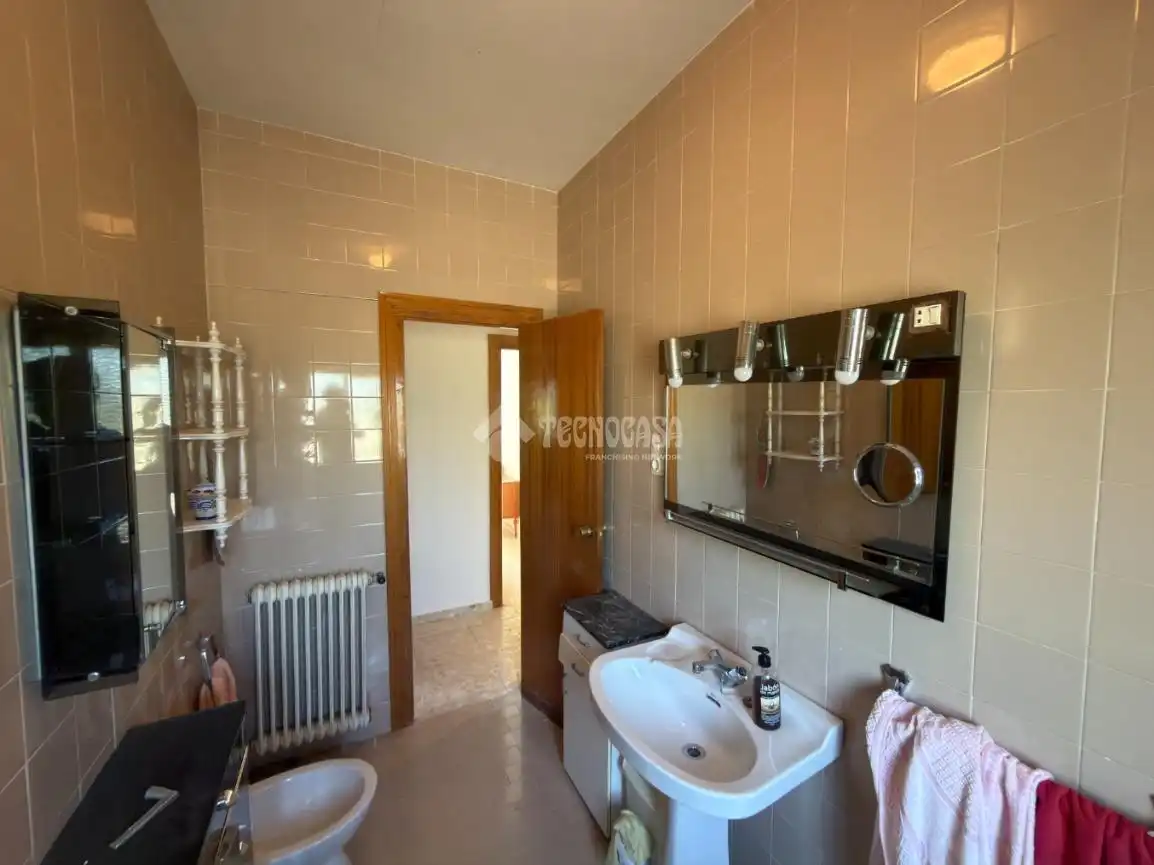 Bany de Casa o xalet en venda en Nambroca amb Calefacció