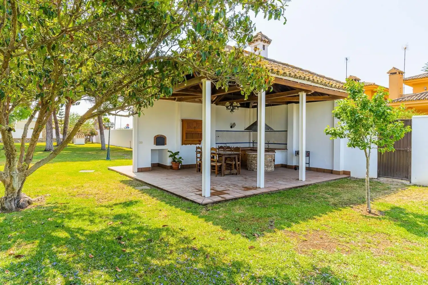 Garden of Houses for sale in Chiclana de la Frontera  with Air Conditioner, Private garden and Storage room