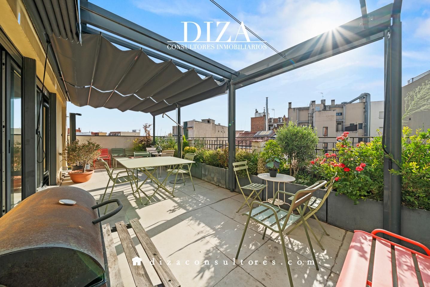 Terraza de Ático de alquiler en  Madrid Capital con Aire acondicionado, Calefacción y Terraza
