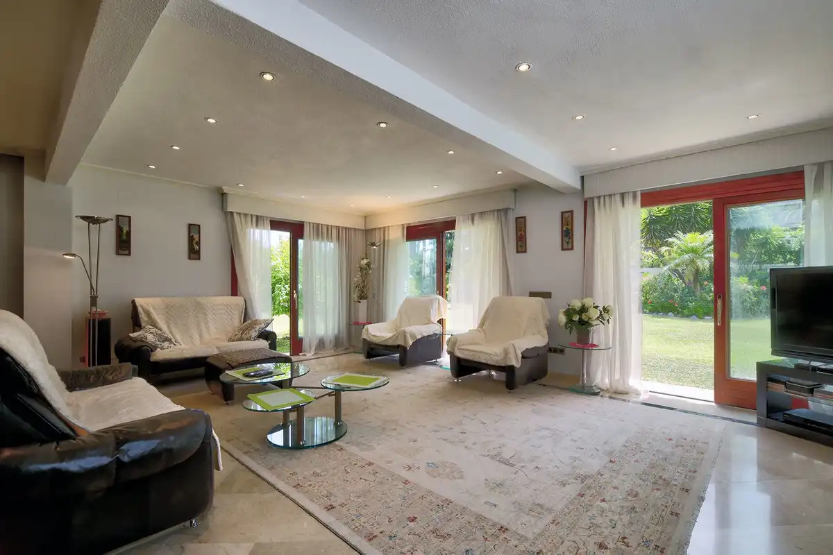 House with pool for sale in Estepona Pueblo, imagen 3