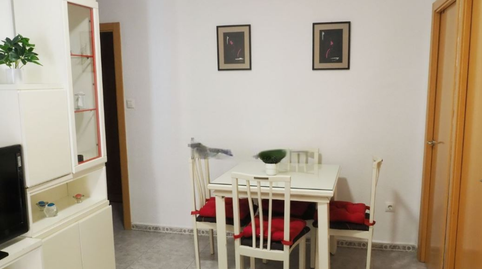 Foto 2 de Piso de alquiler en Tiro de Línea,  Sevilla Capital