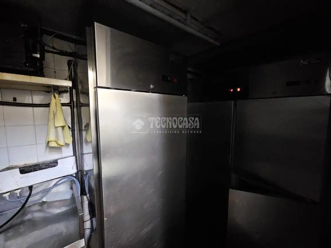 Cocina de Local en venta en Madrid con Aire acondicionado, Calefacción y Terraza