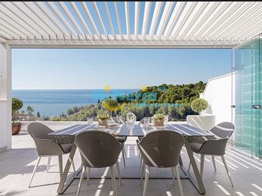 Reihenhaus mit Pool zum Verkauf in La Herradura
