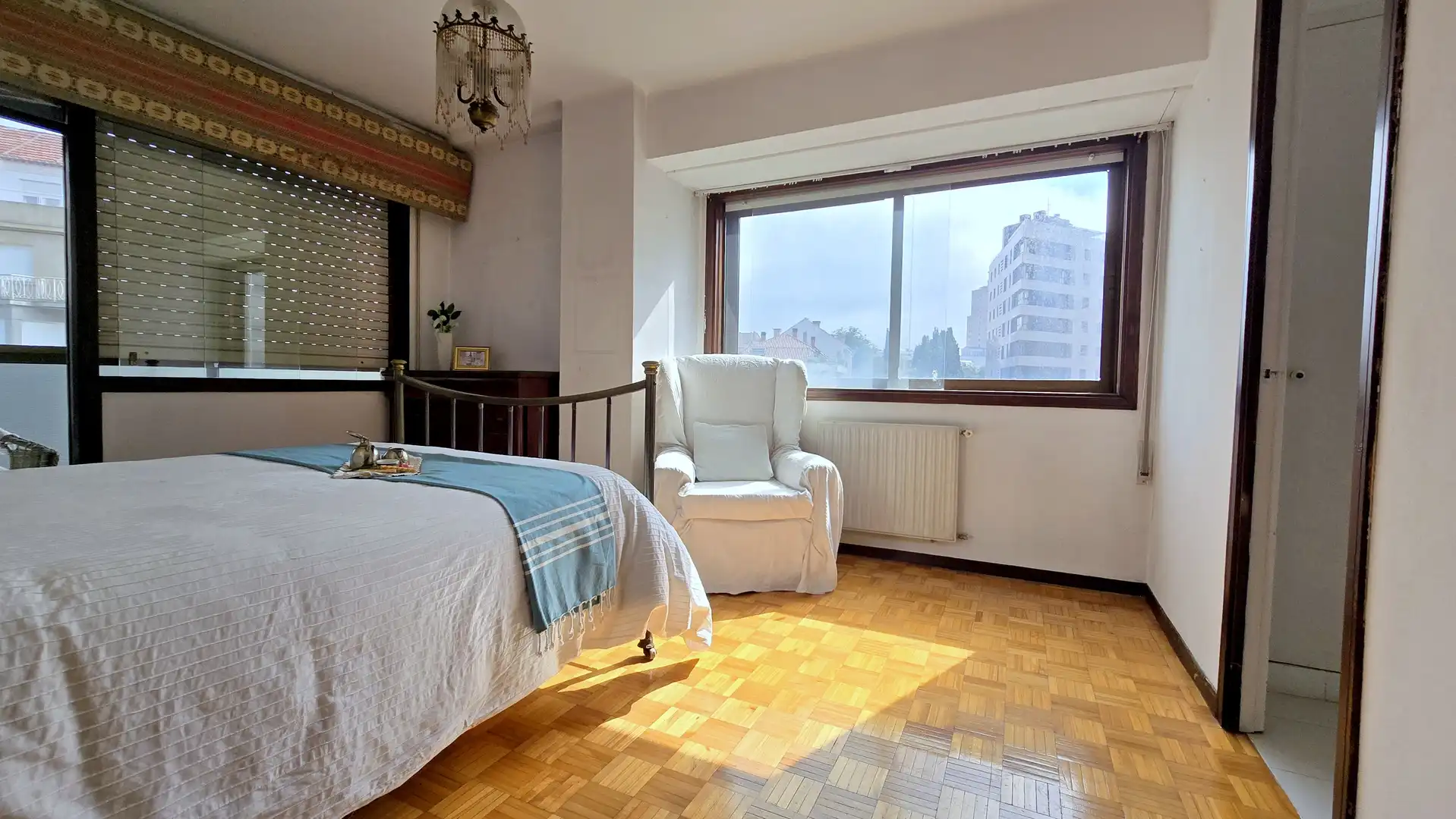 Schlafzimmer von Wohnung zum Verkauf in Vigo  mit Heizung, Parkett und Abstellraum