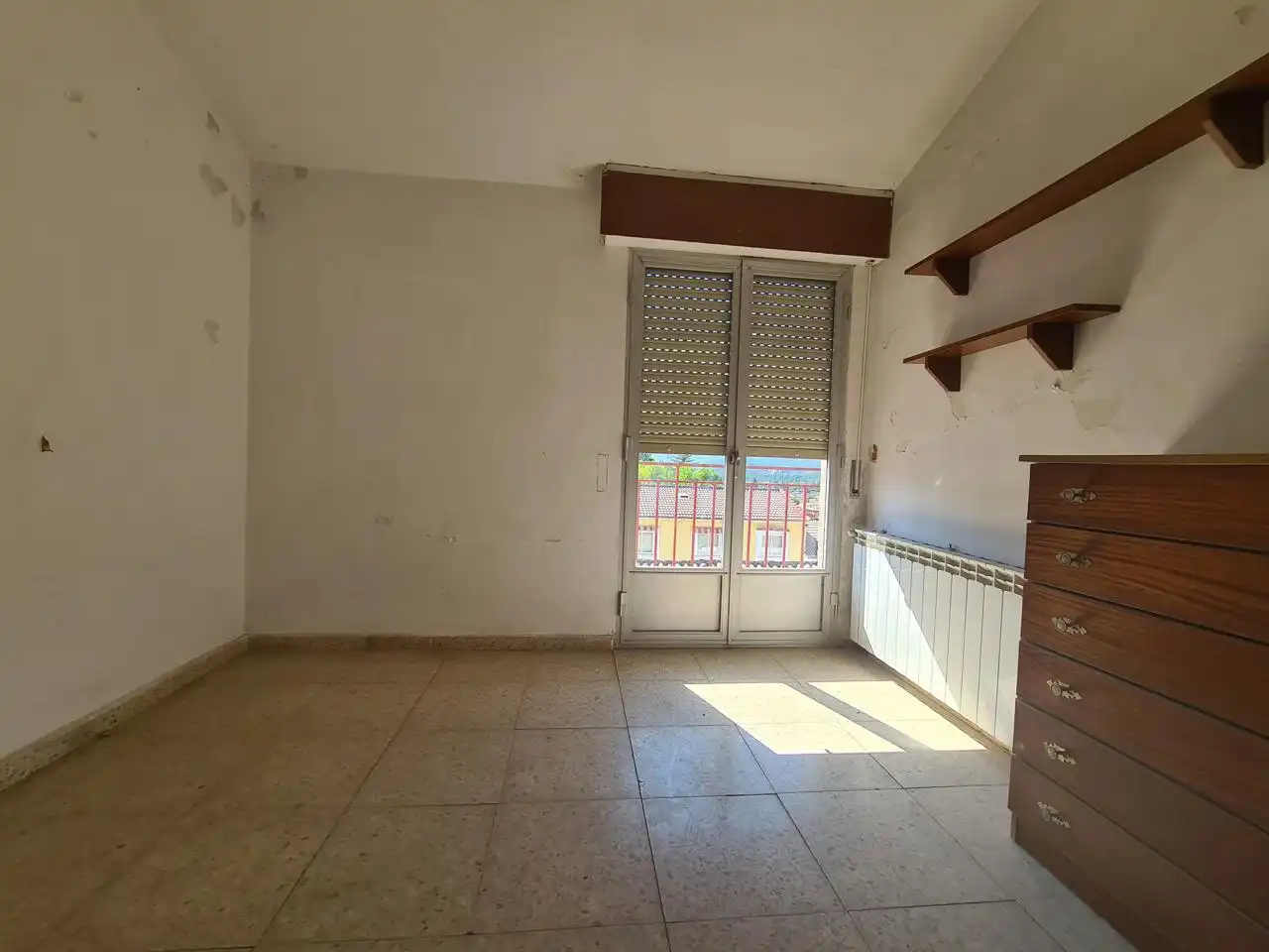 Habitación de Casa adosada en venta en La Adrada  con Balcón