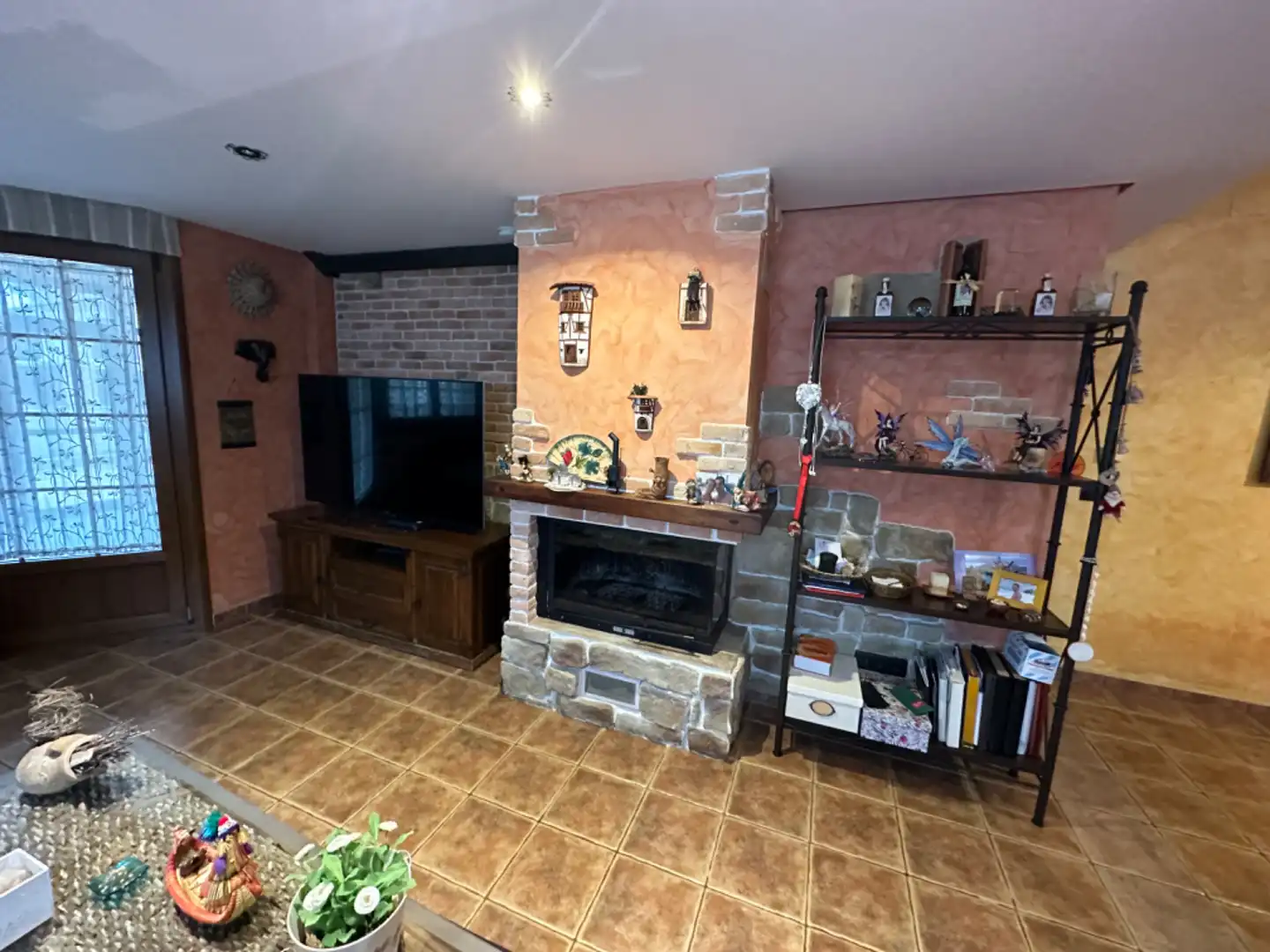 Casa o xalet en venda en Venta de Baños amb Calefacció, Jardí privat i Alarma