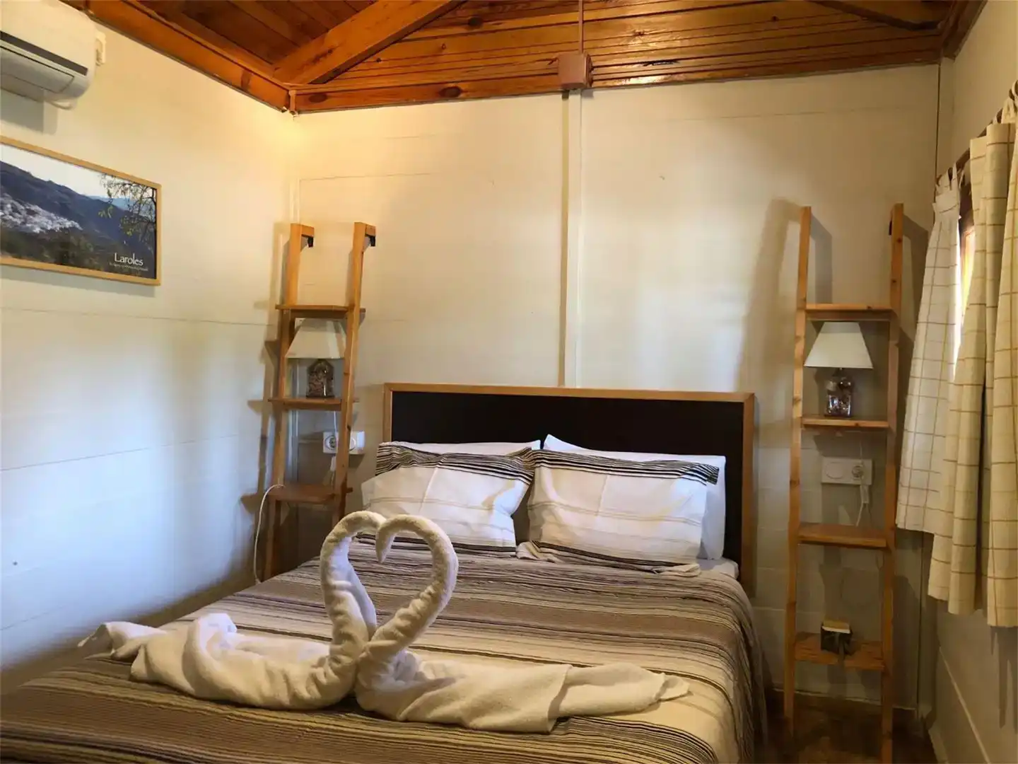 Dormitori de Finca rústica en venda en Nevada amb Aire condicionat, Piscina i Balcó