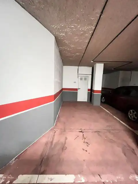 Parkplatz von Garage zur Miete in Gijón 