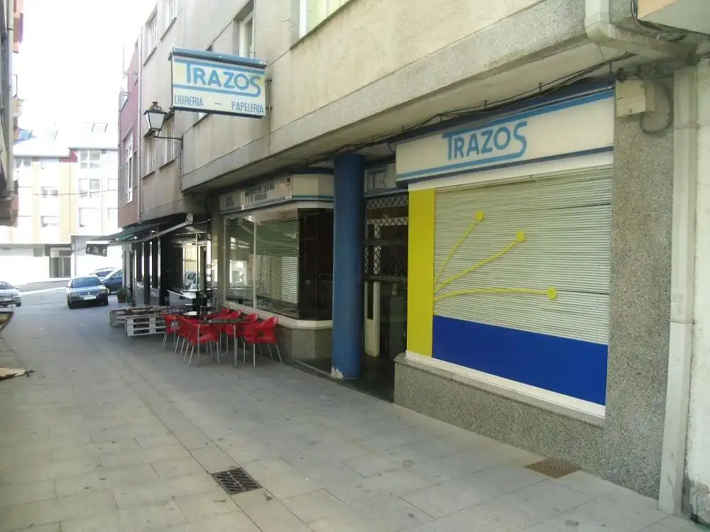 Local commercial à vendre à Cee